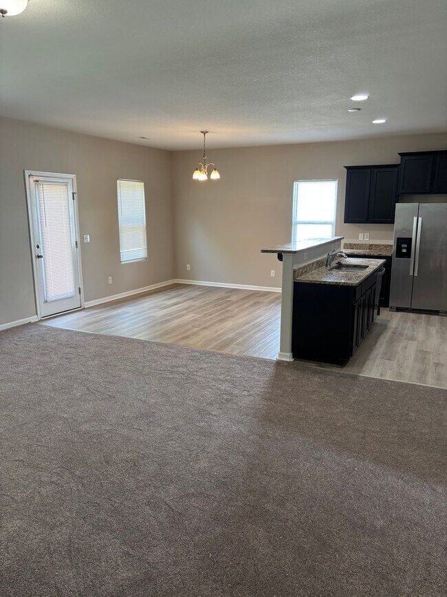 Building Photo - Newly Renovated Four Bedroom Home In North...