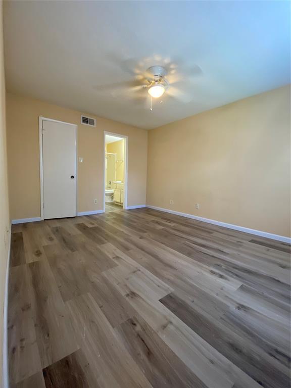 Building Photo - 9700 Leawood Blvd