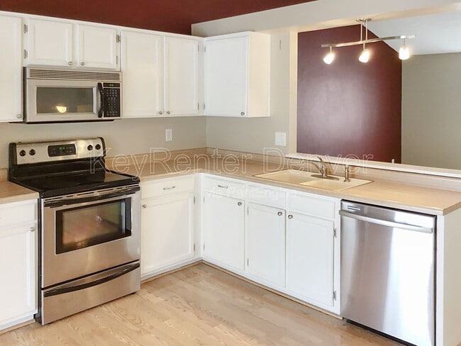 Building Photo - 6311 W 116th Ave