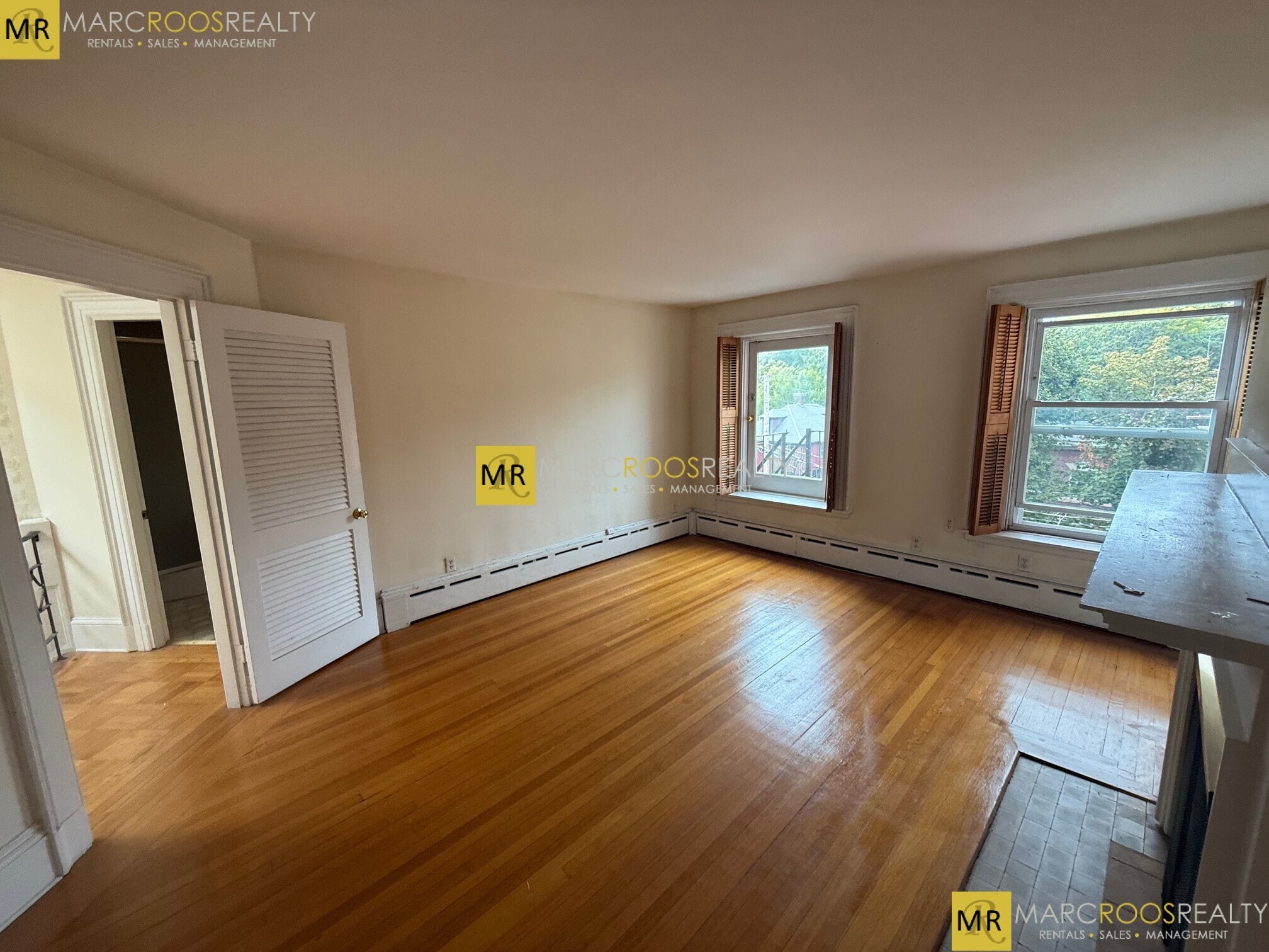 Building Photo - 1805 Beacon St