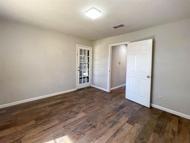 Building Photo - 6704 Greenacres Dr