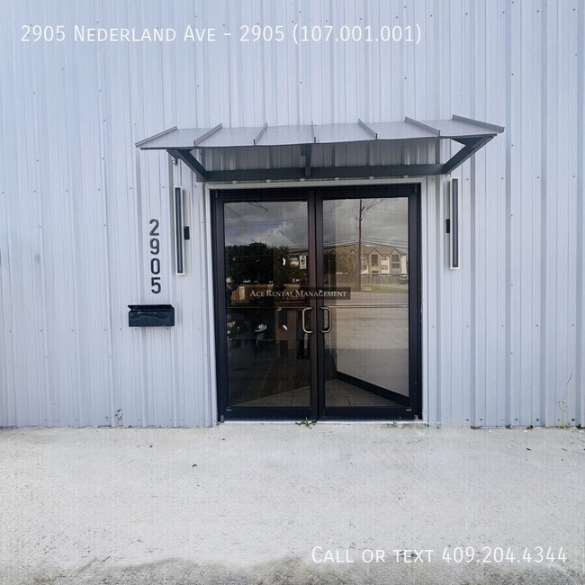 Building Photo - 2905 Nederland Ave