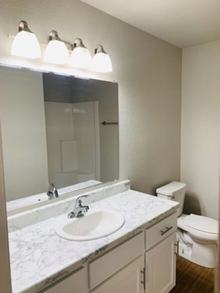 Building Photo - 2121 Ingalls Ln