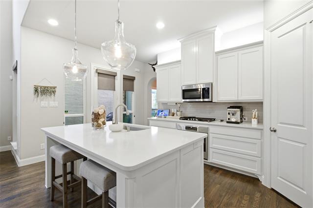 Building Photo - 7400 Van Tuyl Pkwy