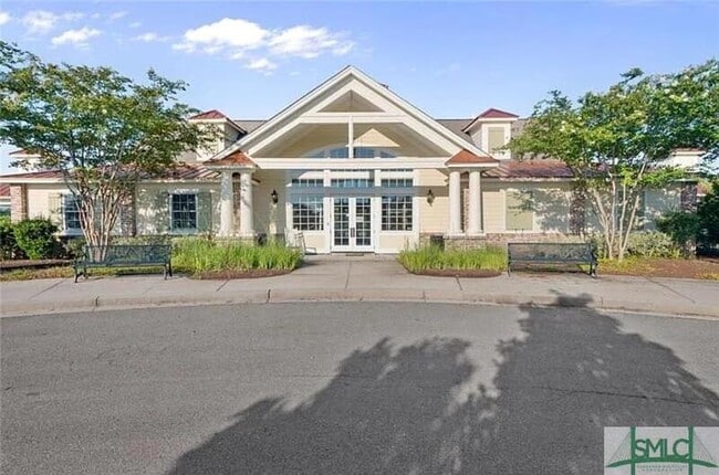 Building Photo - 126 Birch Cir