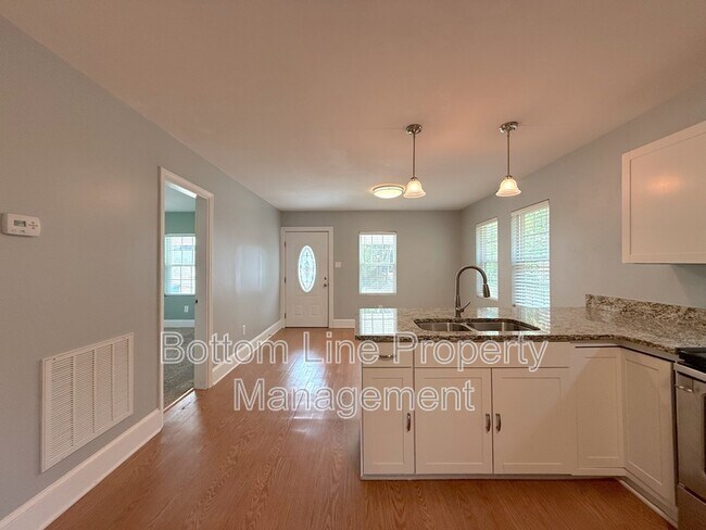 Building Photo - 1215 Milton Ave