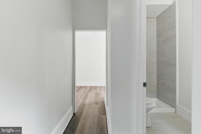 Building Photo - 428 S 56th St