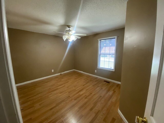 Building Photo - 158 Amber Trce