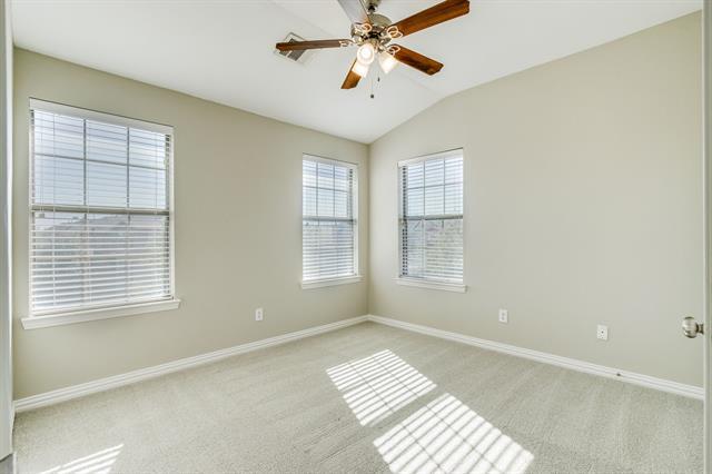 Building Photo - 449 Busher Dr