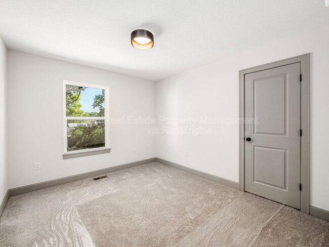 Building Photo - 130 N Guilford Ave