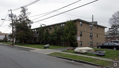 Building Photo - 1256 Waverly Place