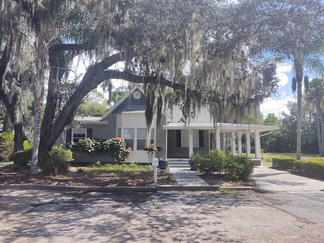 Primary Photo - 1403 Indian River Ave