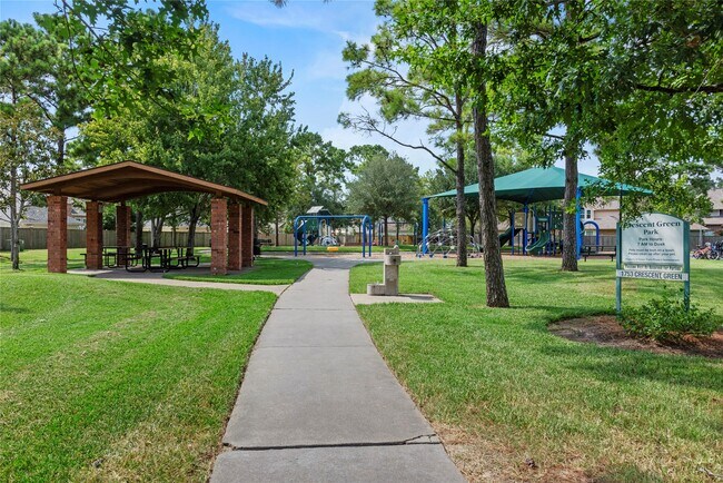 Building Photo - 18135 Somerset Knolls Ct