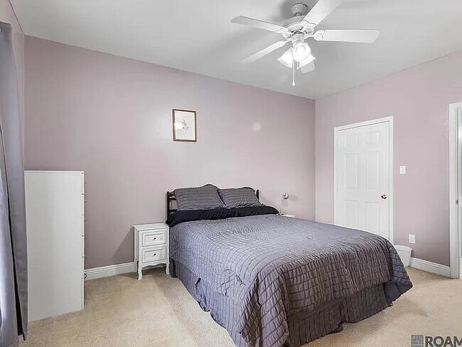 Building Photo - 5157 Etta St