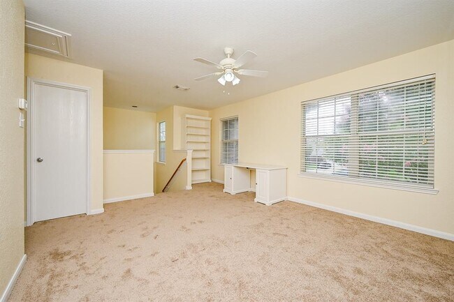 Building Photo - 2207 BrayBend Ln