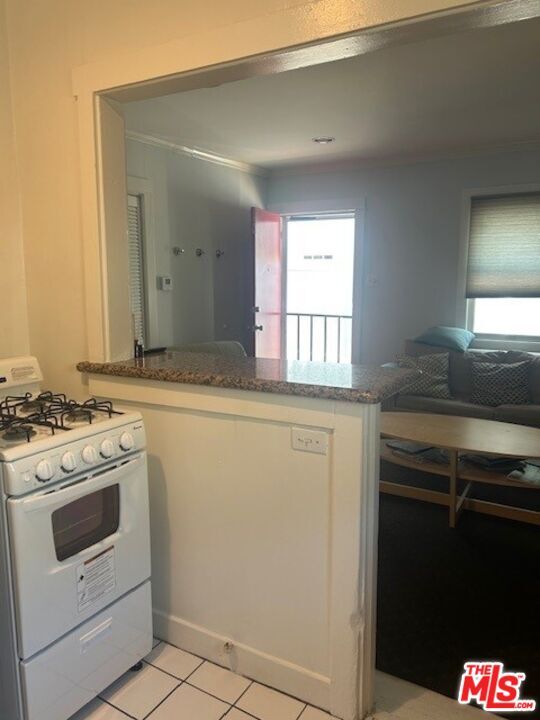 Building Photo - 843 Huntley Dr