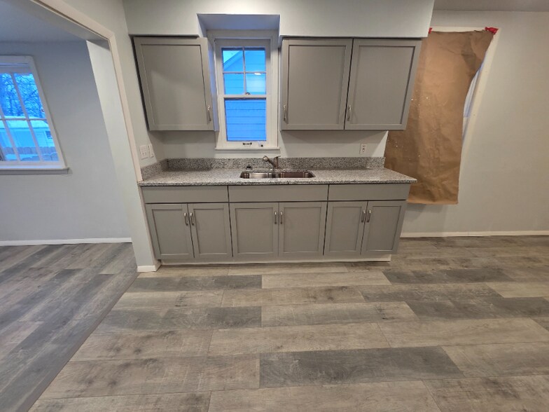 Building Photo - 41 W Interstate St