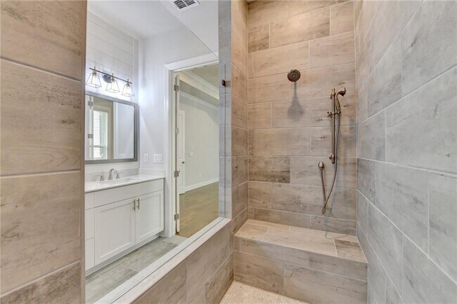 Building Photo - 4536 Molder Dr