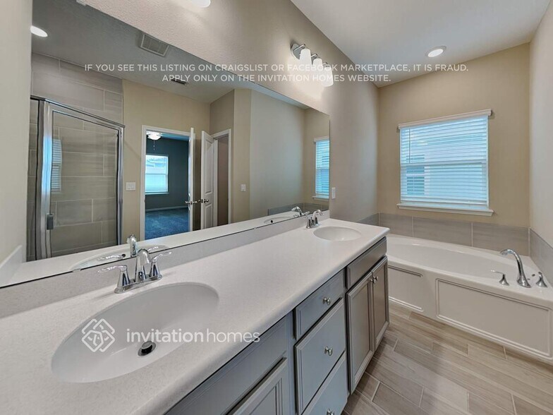 Building Photo - 7942 Thyme Trl