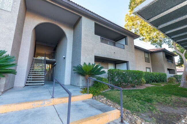 Building Photo - Charming 1 Bedroom Condo