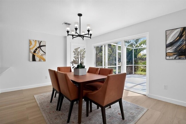 Building Photo - 4210 Palm Dr