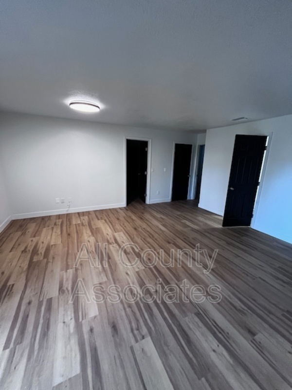 Building Photo - 2273 Norman Dr