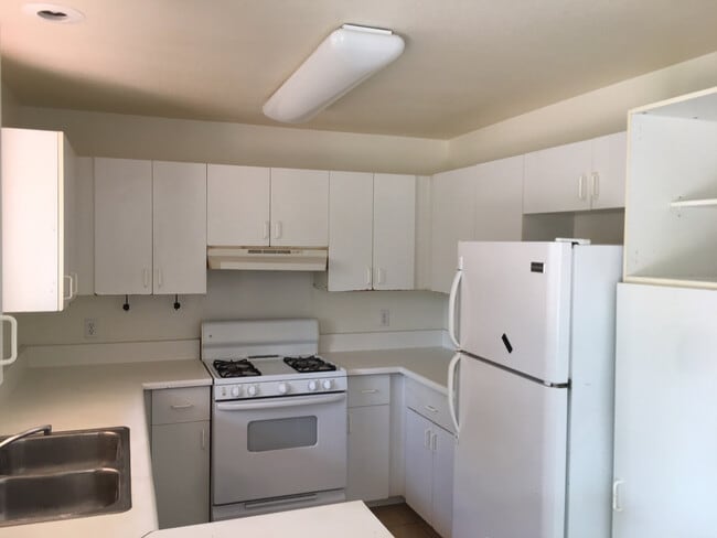 Building Photo - 87-117 Kulahanai PL