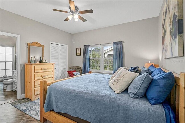 Building Photo - 4427 Highland Oaks Cir