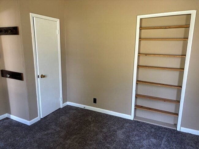 Building Photo - Two Bedroom Home downtown Corbin, KY