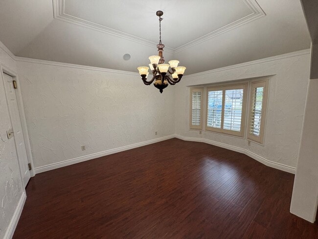 Building Photo - Entertainer delight rental home located in ''The Lakes'' subdivision Coming soon *Private Showing...