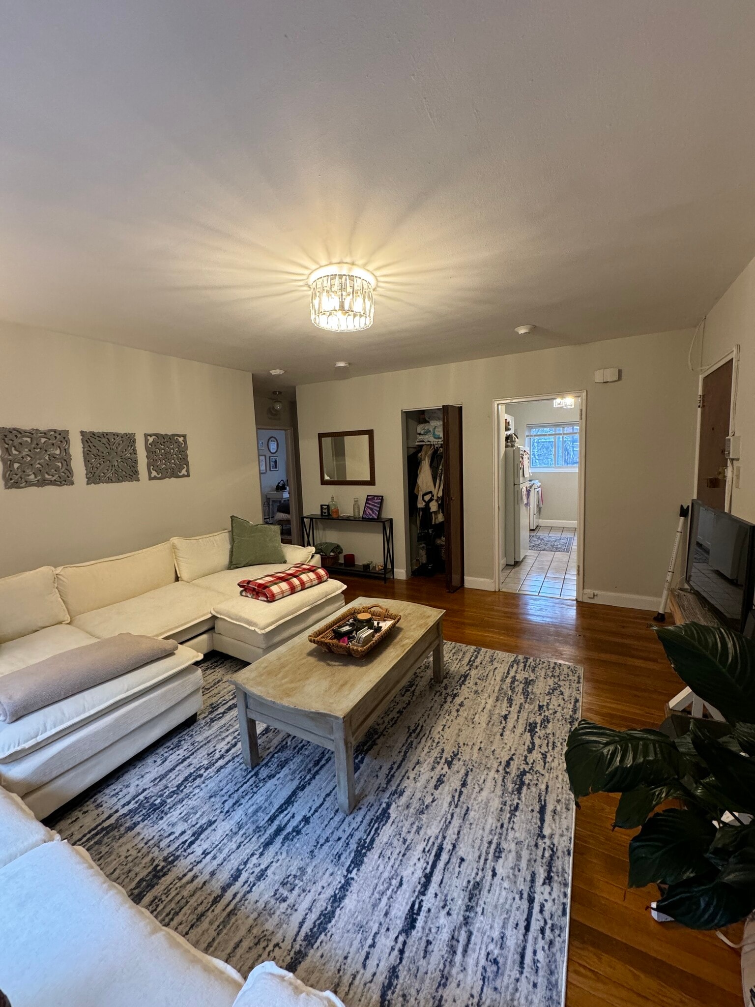 Building Photo - 63 Selkirk Rd