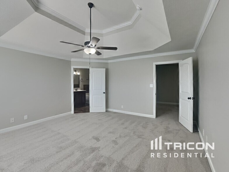 Building Photo - 3770 Tradewinds Terrace