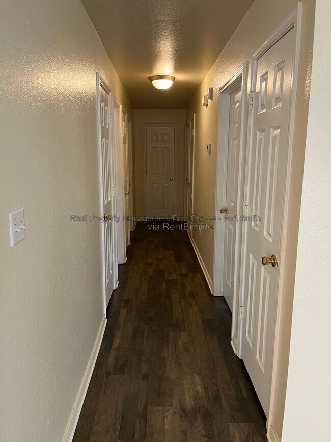 Building Photo - 3509 Price Cir