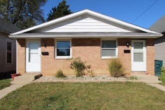 Building Photo - Near Local Shops and Restaurants