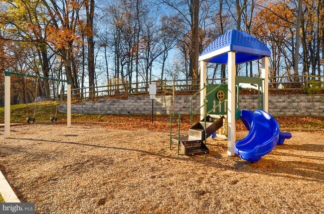 Building Photo - 12824 Clarksburg Square Rd