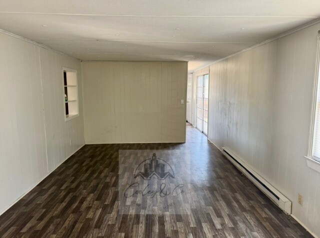 Building Photo - 380 Community Rd