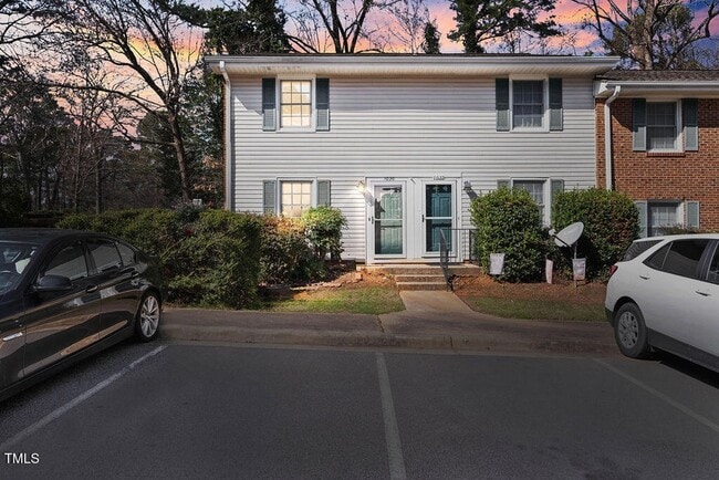 Building Photo - 1020 Nottingham Ct
