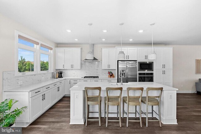 Building Photo - 1608 Rocky Shale Terrace SE