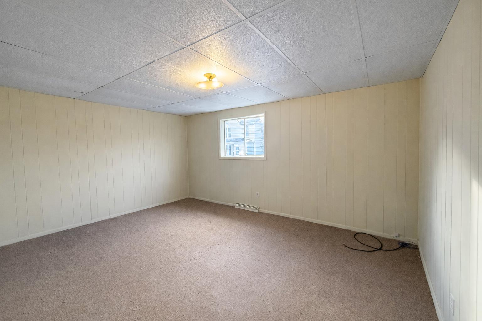 Building Photo - 301 Brown Ave