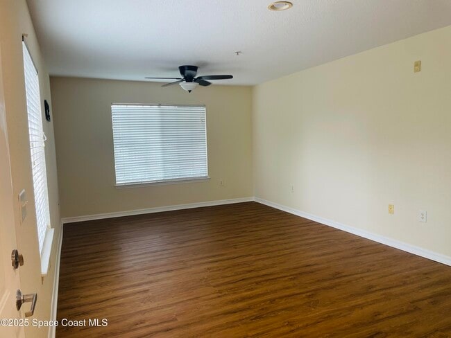 Building Photo - 3501 D'Avinci Way