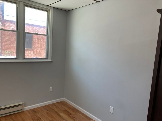 Building Photo - 1913 S 20th St