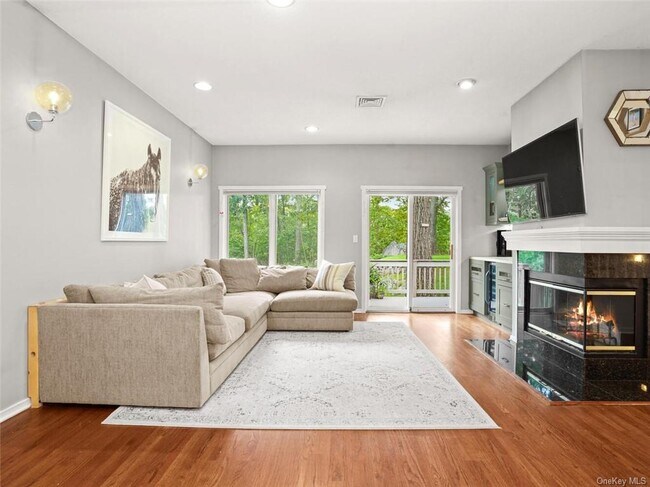 Building Photo - 912 Heritage Hills