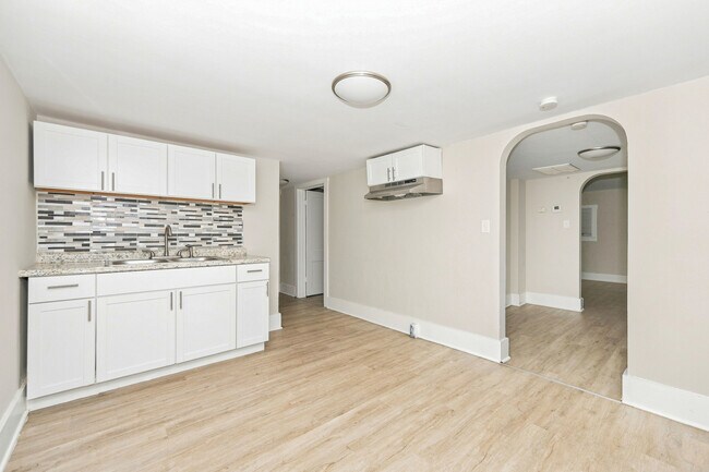 Building Photo - 30-32 Lagonda Ave
