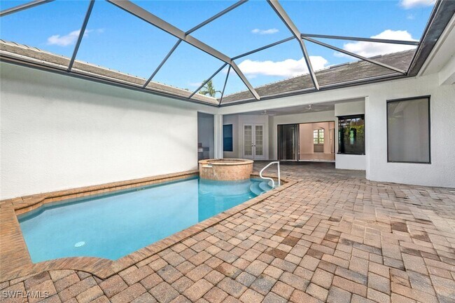 Building Photo - 600 6th Ave N