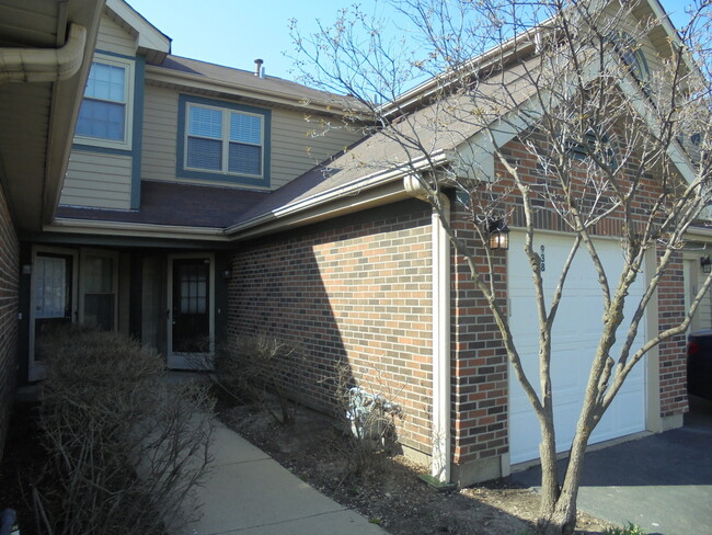 Building Photo - 938 Ridgefield Ln