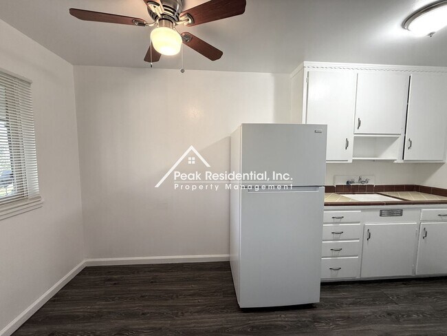 Building Photo - Ethan2437