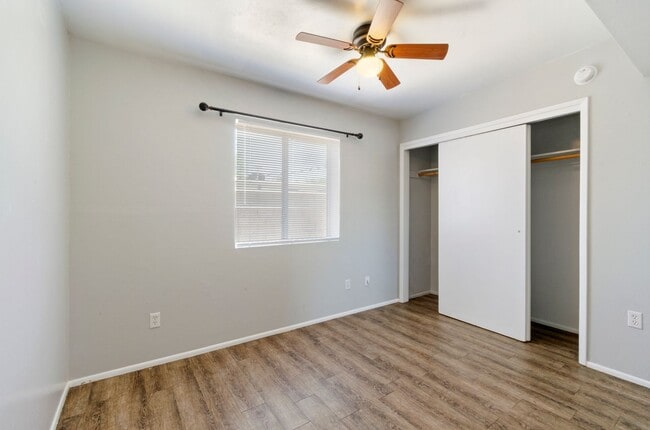 Building Photo - Remodeled duplex