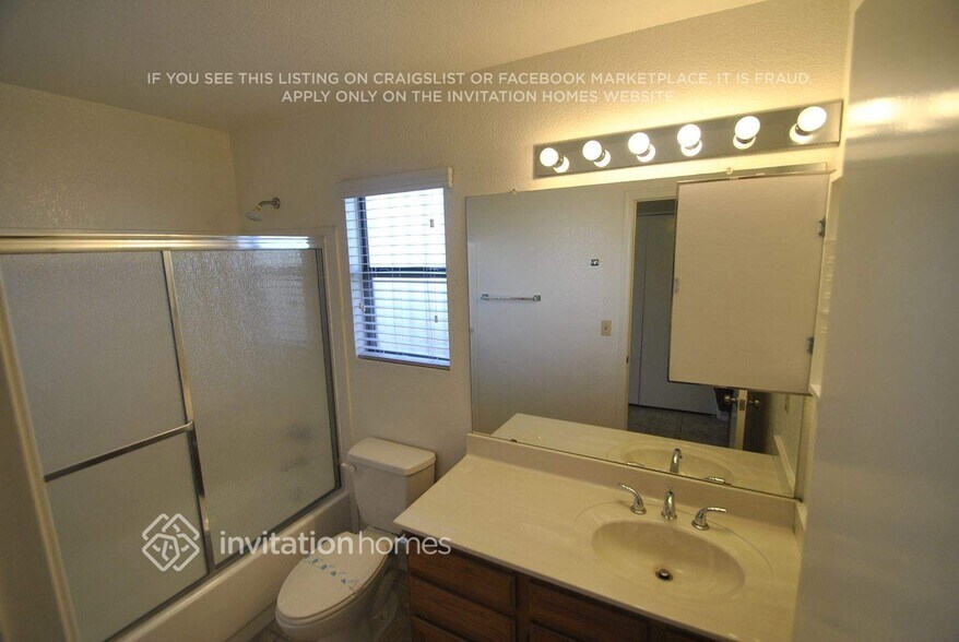 Building Photo - 8833 W Windsor Ave