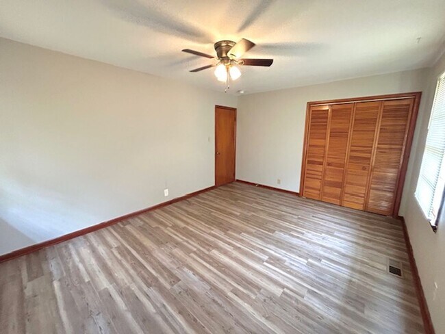 Building Photo - Charming 3-Bedroom Home in Huntsville