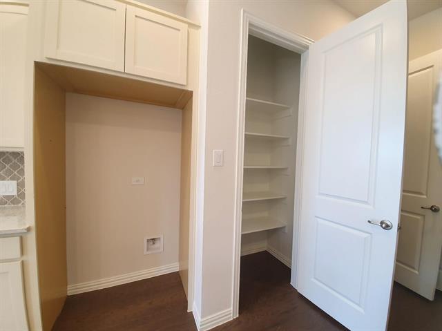 Building Photo - 8286 Primrose Wy